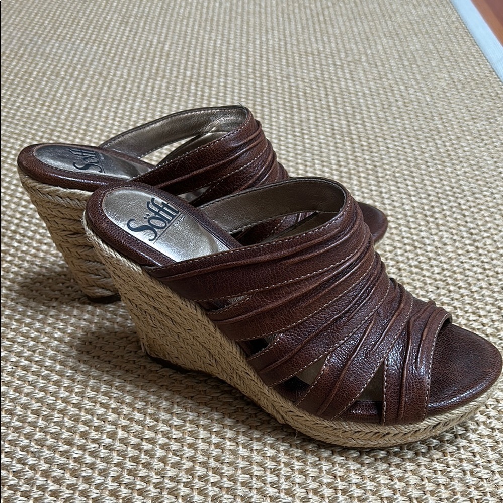 Sofft Brown Leather Mules with Ribbed Straps